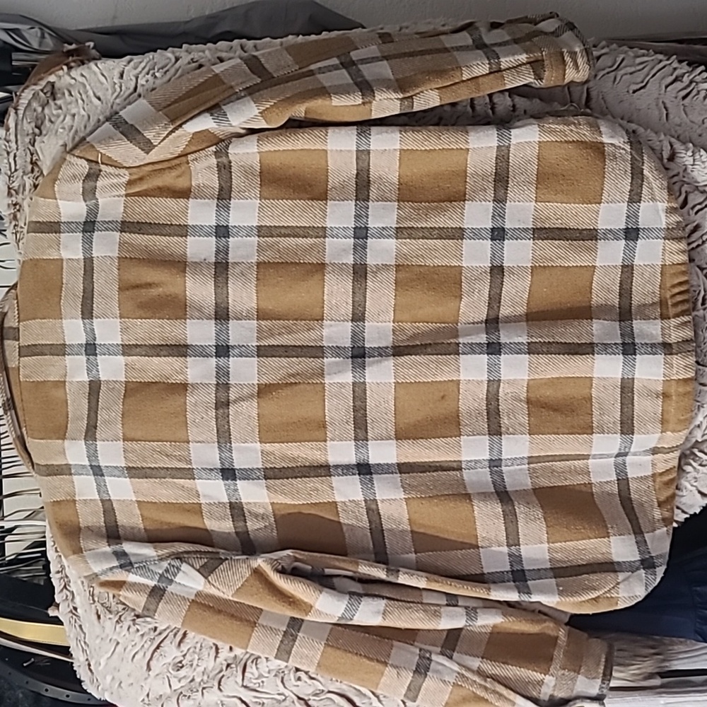 Paid Shacket size Small - Picture 3 of 4
